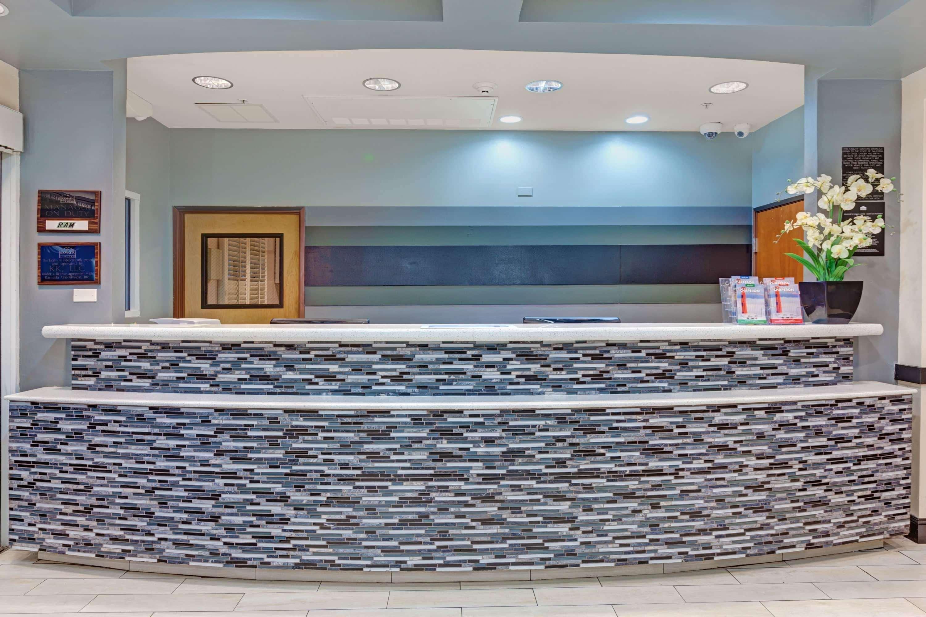 Ramada Limited And Suites San Francisco Airport South San Francisco Eksteriør billede
