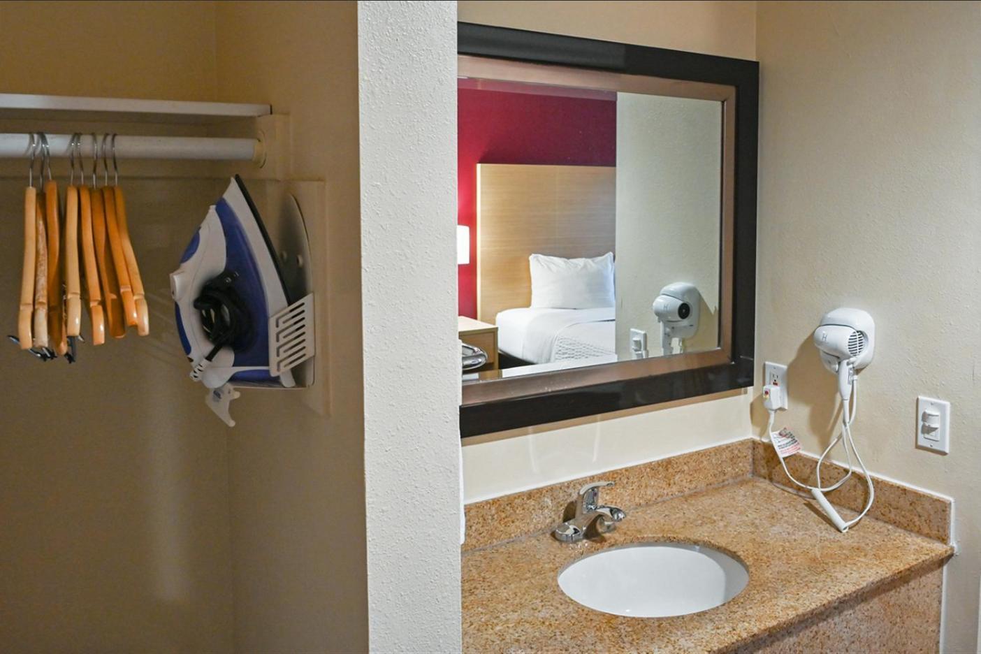 Ramada Limited And Suites San Francisco Airport South San Francisco Eksteriør billede